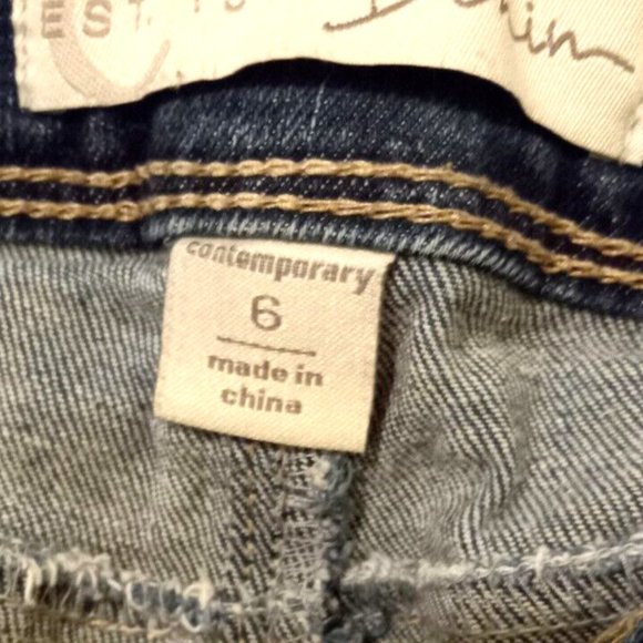 Cato Denim Shorts Est 1946 size 6 Womans contemporary distressed ladies blue - Picture 4 of 4